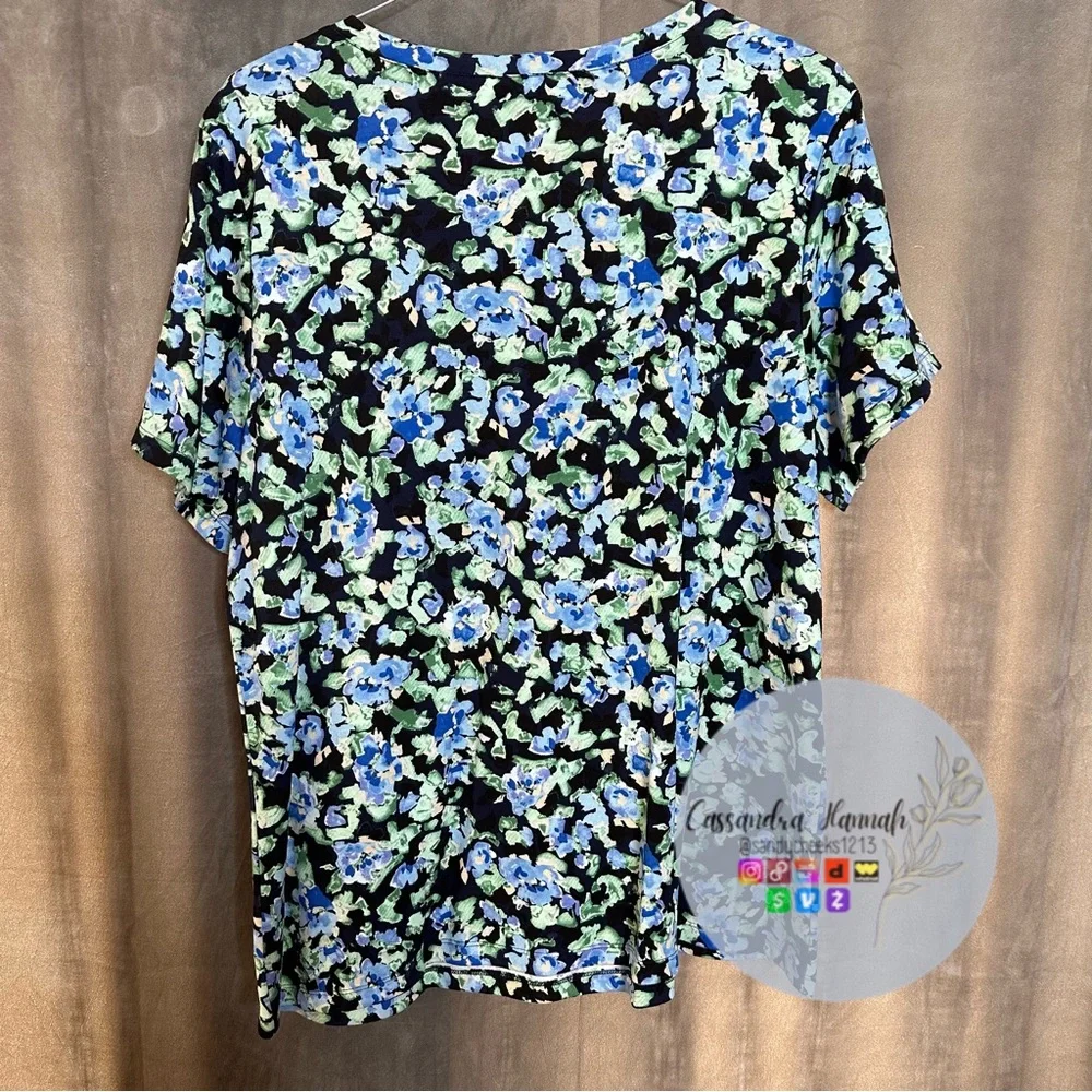 (1X:NWT) $14.99|Karen Scott Sweet Floral Henley Top, Blue - Picture 6 of 15